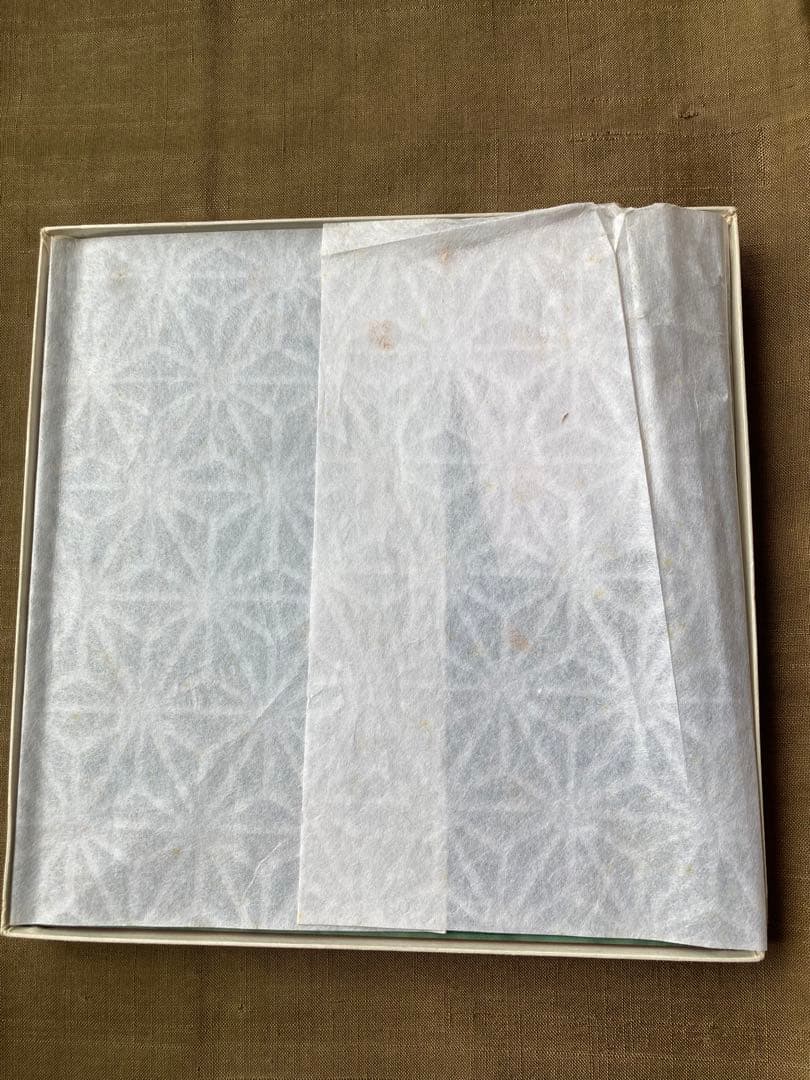 イタリア製　緑色陶器タイル 八角形デザイン