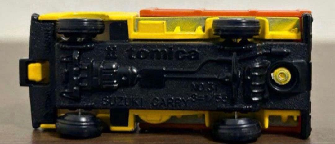 トミカ スズキ キャリィ 家畜運搬車 黄
