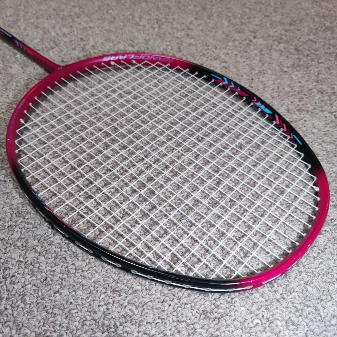 美品 YONEX ナノフレア200 BG65Ti20P 張上 塗装剥れ有 n49