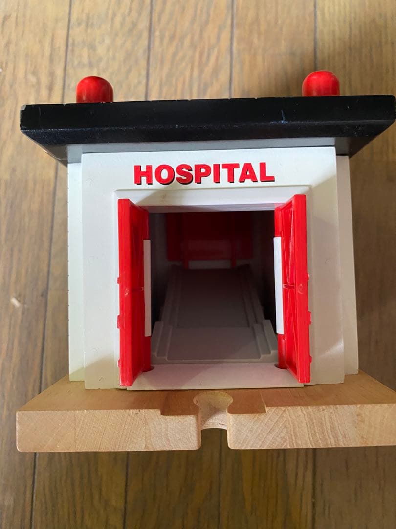 木製おもちゃ　トーマス達　ホスピタル　レール、飛行機、まとめ売り