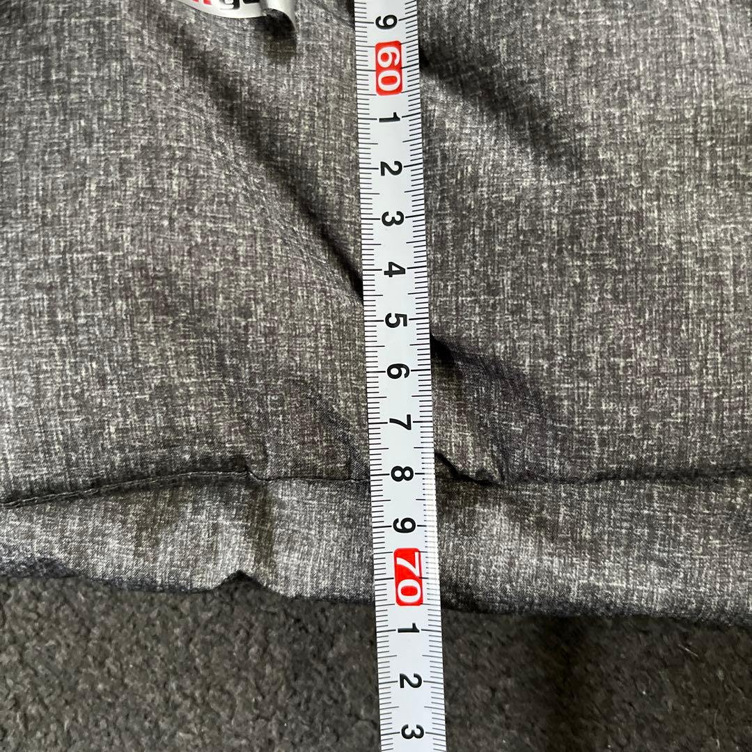 アンダーアーマー　ダウンベスト