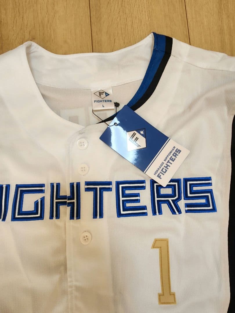 新品タグ付き BIGBOSS レプリカユニ　北海道移転20周年記念ロゴ L