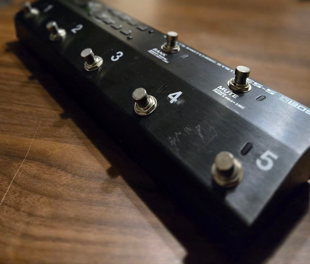 【生産終了】BOSS ES-5 プログラマブル スイッチャー