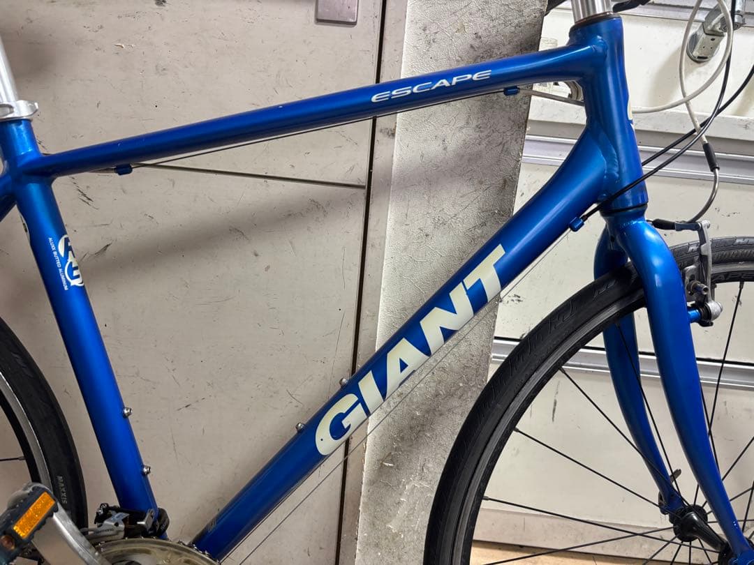 GIANT ESCAPE 青 ジャイアントのクロスバイク