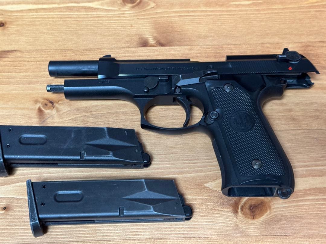 東京マルイガスガンU.S.M9＋6004実物ホルスター＋ハードケース