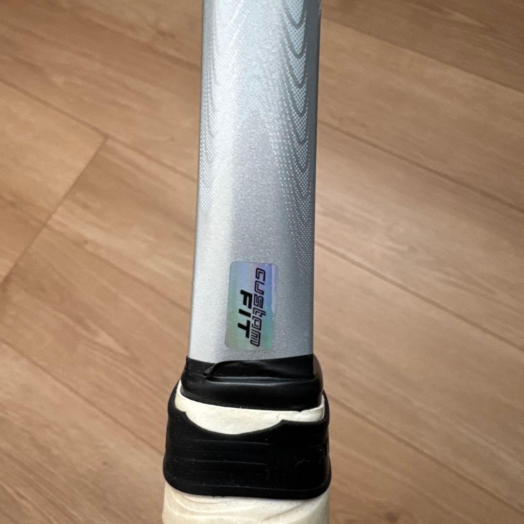 ヨネックス　ナノフォース8v 白