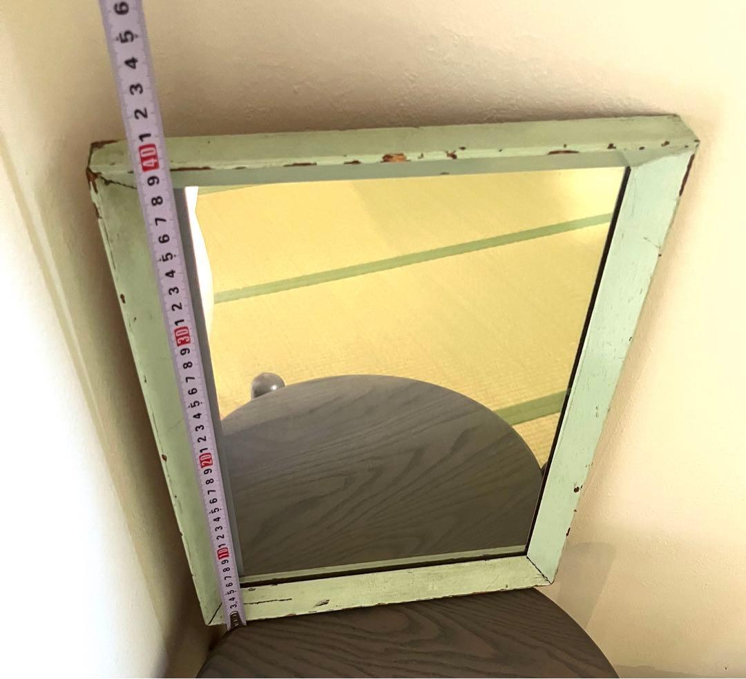 アンティークの鏡　燻んだ感じのエメラルドグリーン