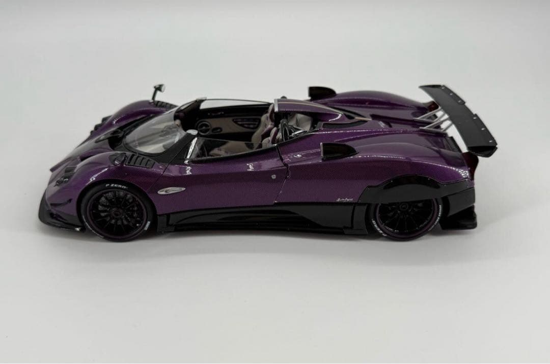 LCD 1/18 パガーニ ゾンダ hp バルケッタ 京商　オートアート