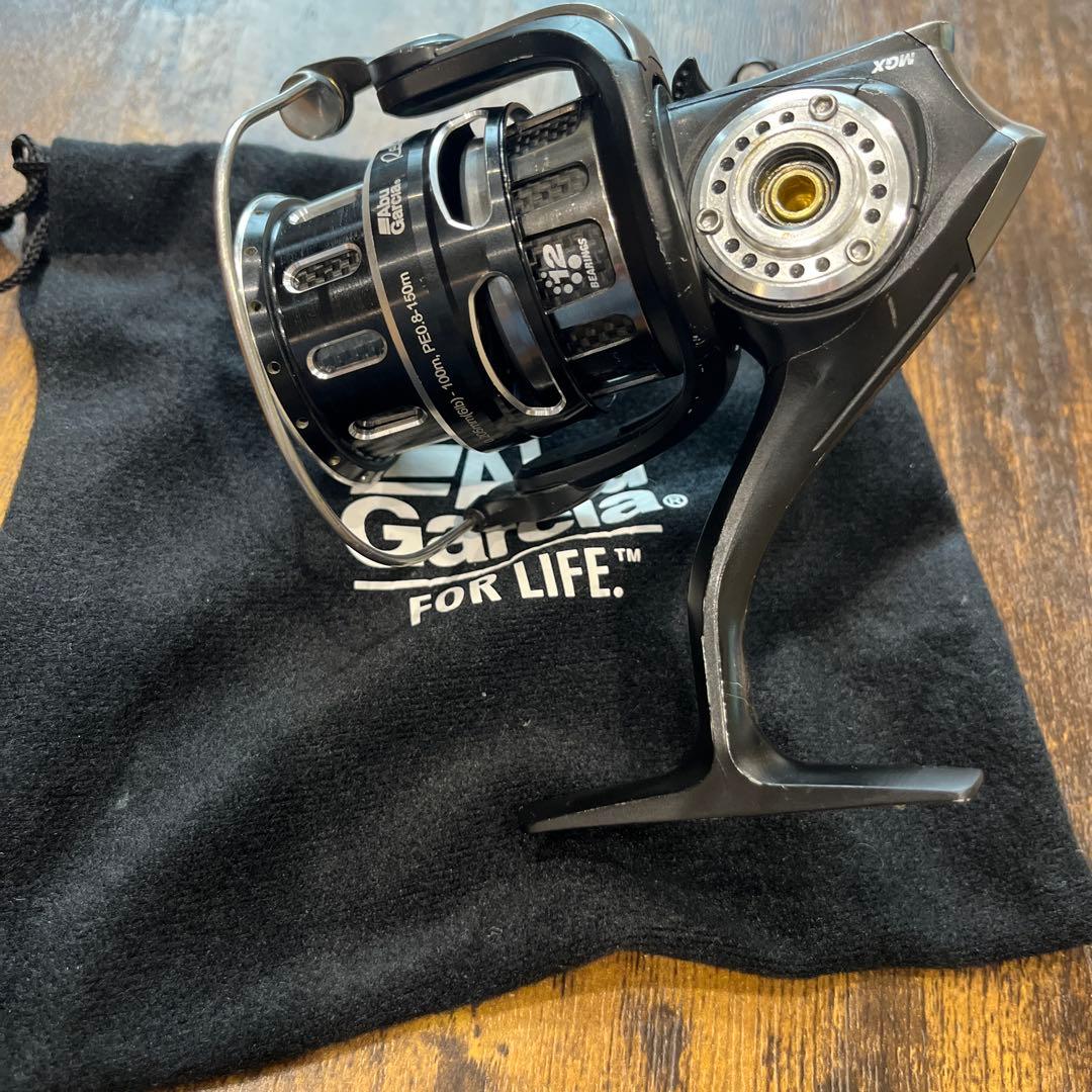 Revo MGX 2500S（レボ エムジーエックス）