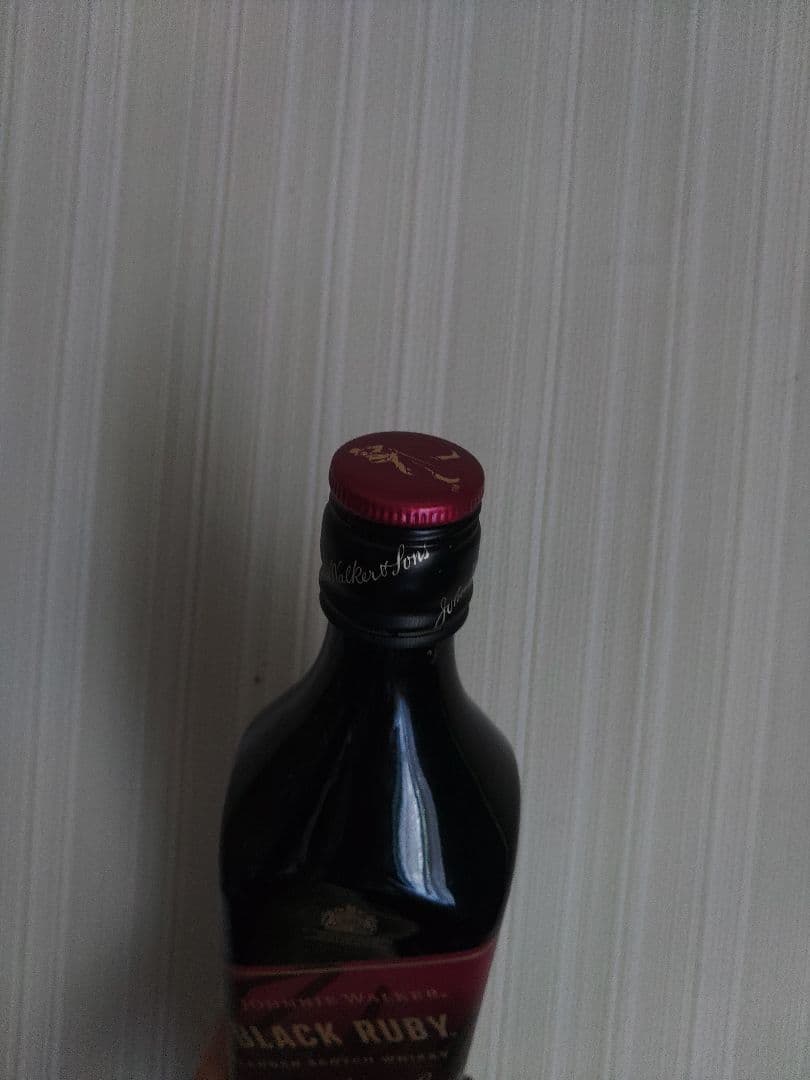 Johnnie Walker Black Ruby とGreen Label