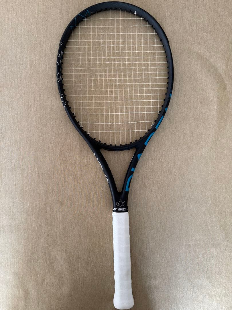 DIADEM NOVA 100 テニスラケット