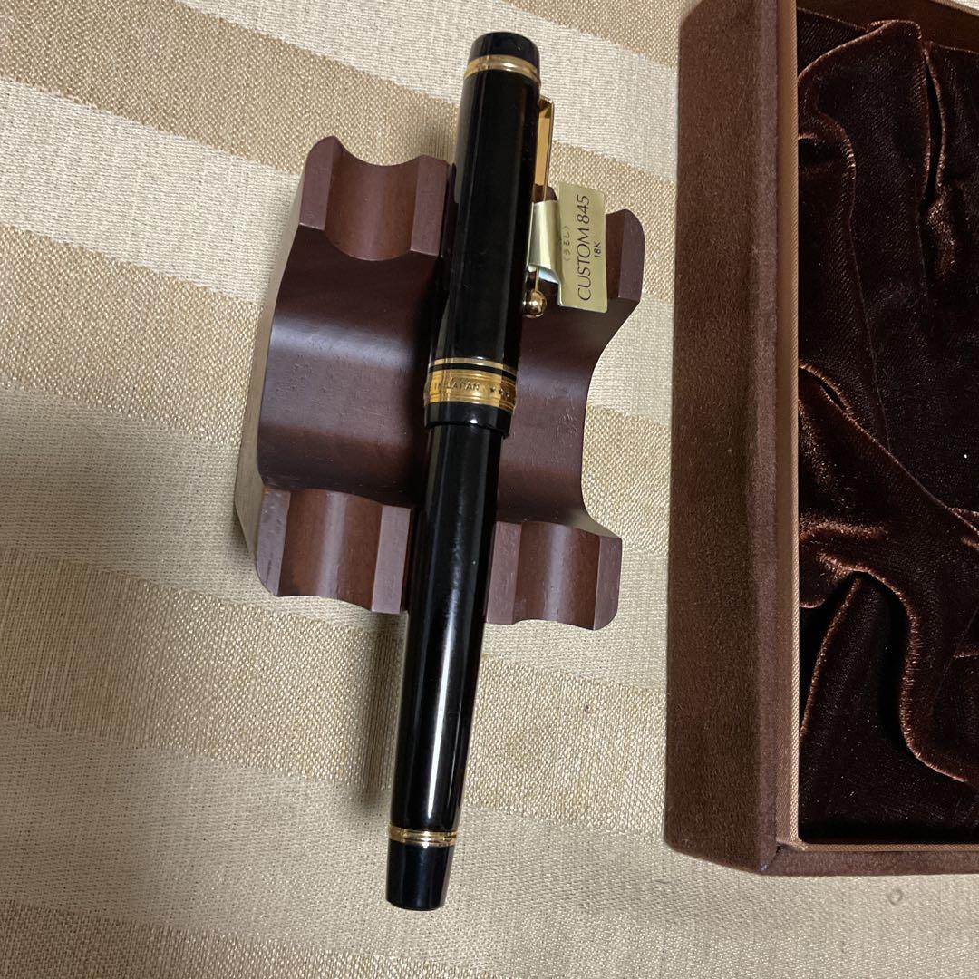 PILOTパイロット　CUSTOMカスタム845 漆　万年筆　Mニブ