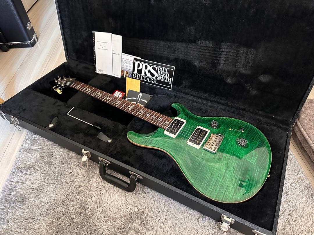 lunazou（PRS custom 24 Emerald 2013）