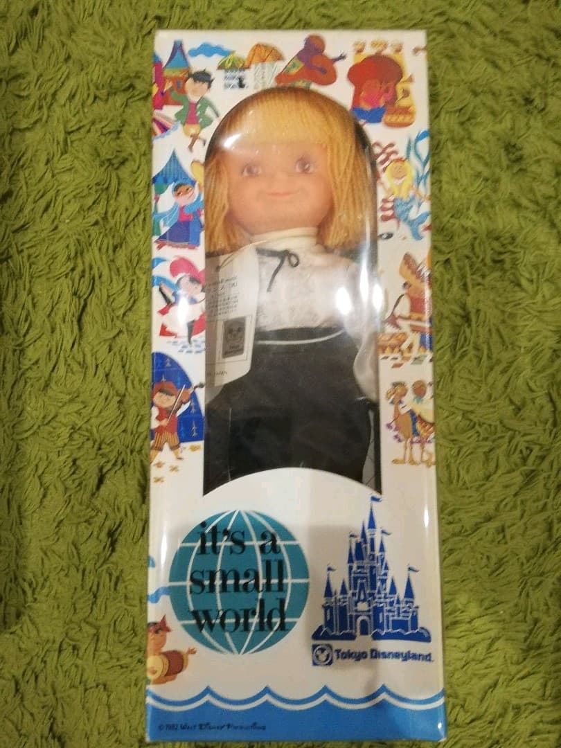 ディズニー　レトロ　イッツアスモールワールド　コレクションドール　人形6体セット