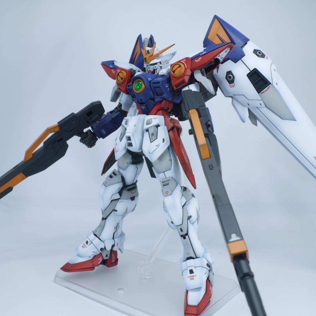 ガンプラ　RG ウイングガンダムゼロ　全塗装　完成品