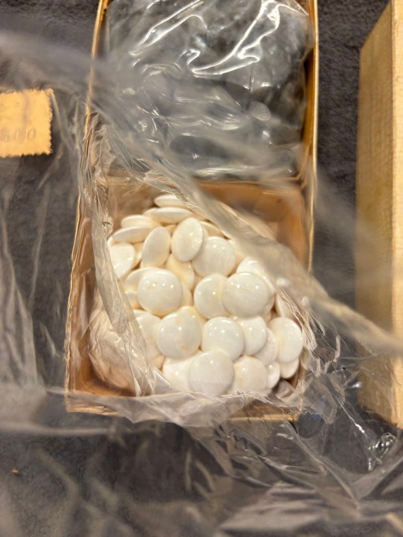 幻の日向特製本蛤碁石と本那智黒石のセット