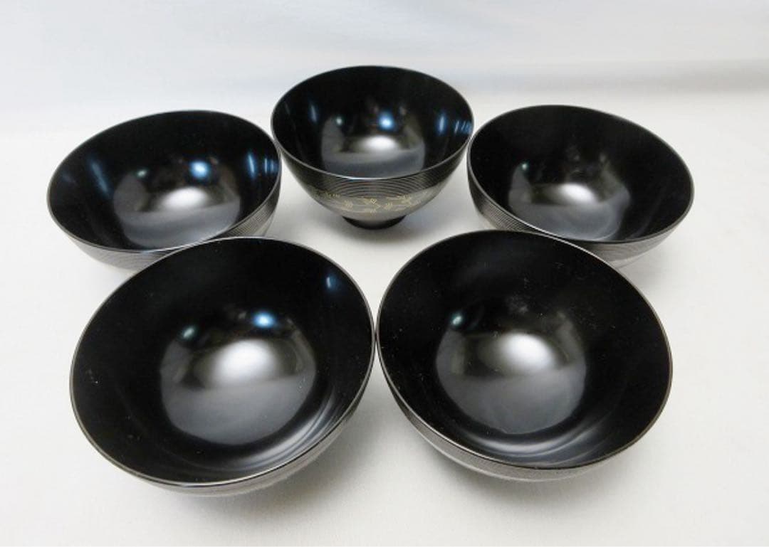 ほぼ未使用 懐石道具 木製溜塗 千筋 蒔絵 吸物椀5客揃 内黒 雑煮椀 木箱