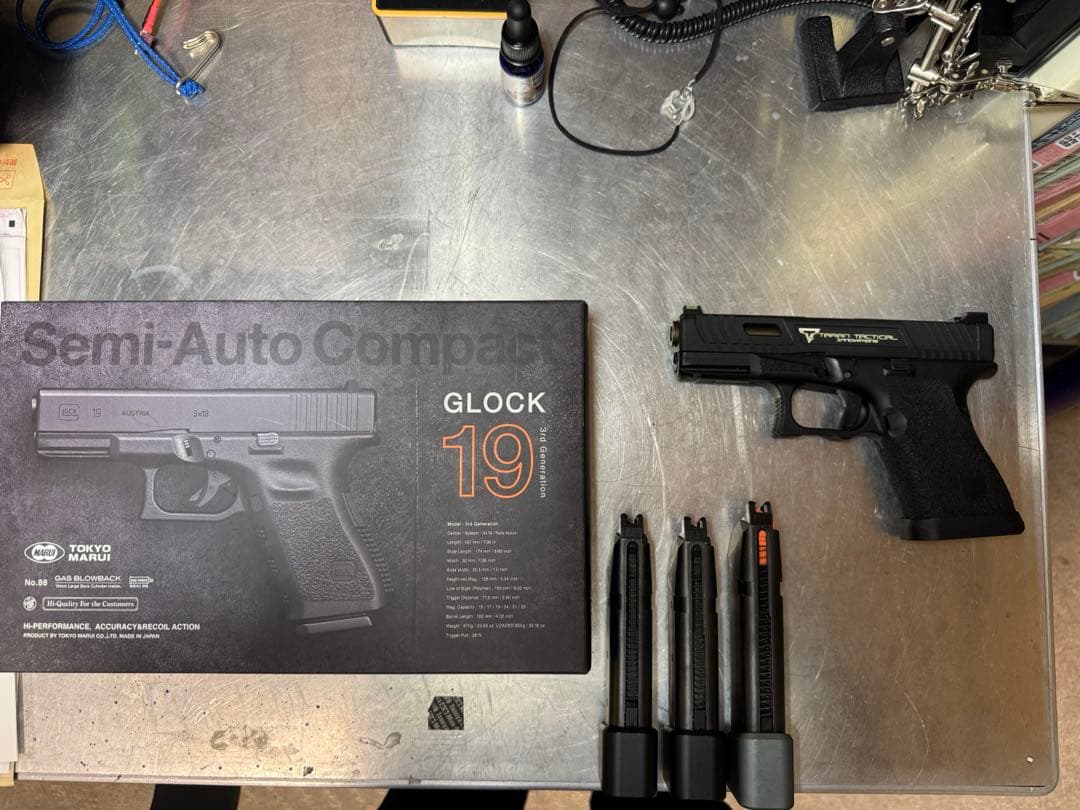に*ん様 サイドアームズカスタム TTI G19 JW HBカスタム MOMOP