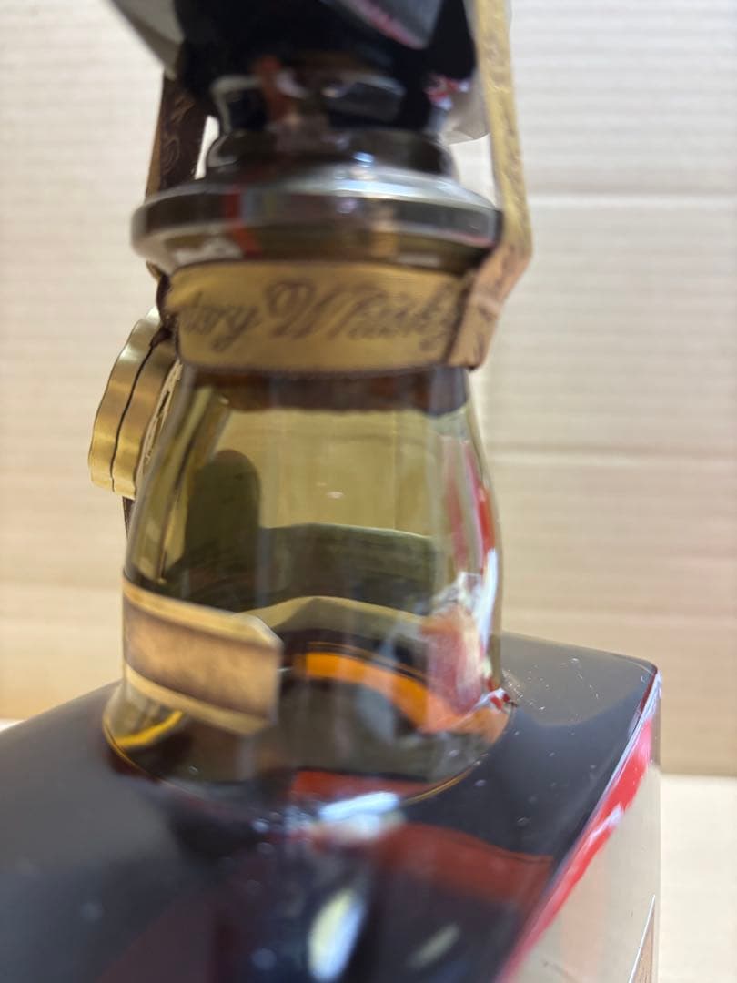 サントリーウイスキー　ローヤル15年　ゴールドラベル