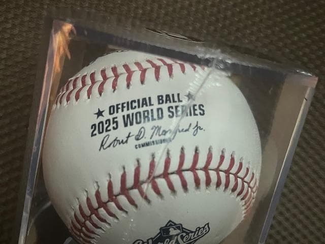 大谷翔平2025ワールドシリーズRawlingsball＆ケース付US販売限定品