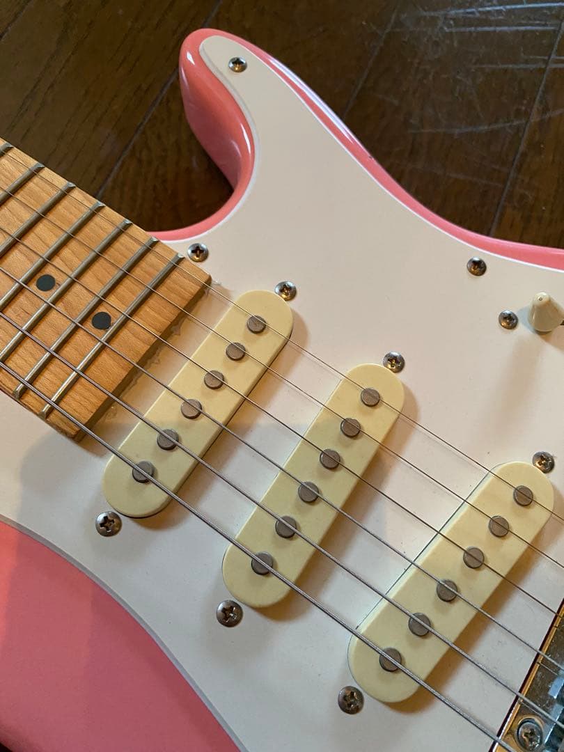 ミニエレキギターストラトキャスターピンクキッズ女子トラベルギタープレイテック廃番