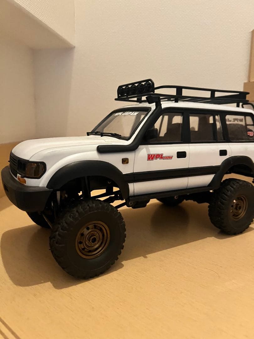 WPL c54-1 ホワイト　塗装品　プロポ付き
