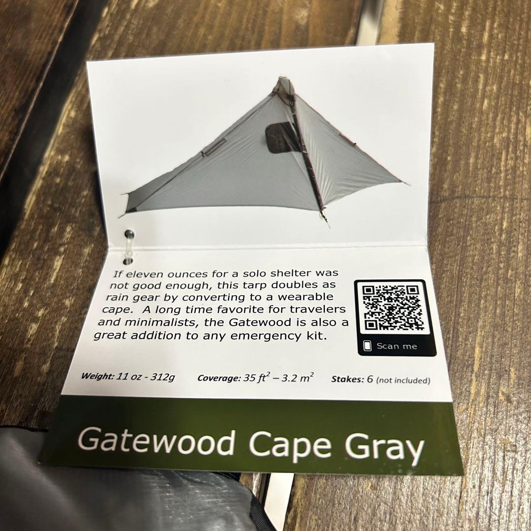 新品　シックスムーンデザインズ　ゲートウッドケープ グレー