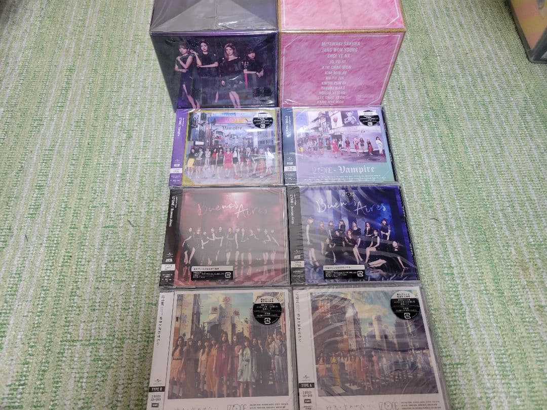 新品、未開封！IZ*ONEのCD+DVD6枚、BOX2個の8点セット