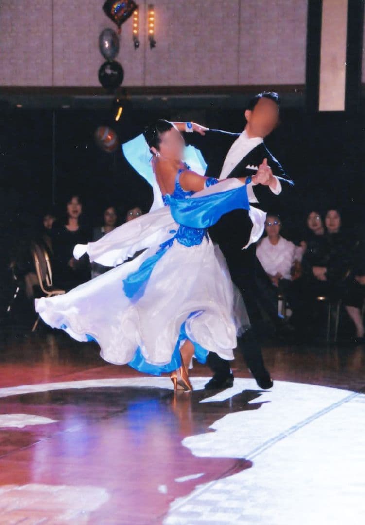 アオイプロデュース製 白 社交ダンス スタンダードドレス 中古 競技 デモ