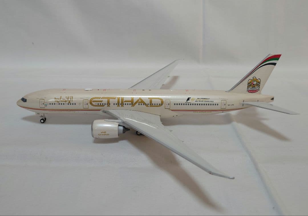 エティハド航空　BOEING 777-200LR　1/200スケール