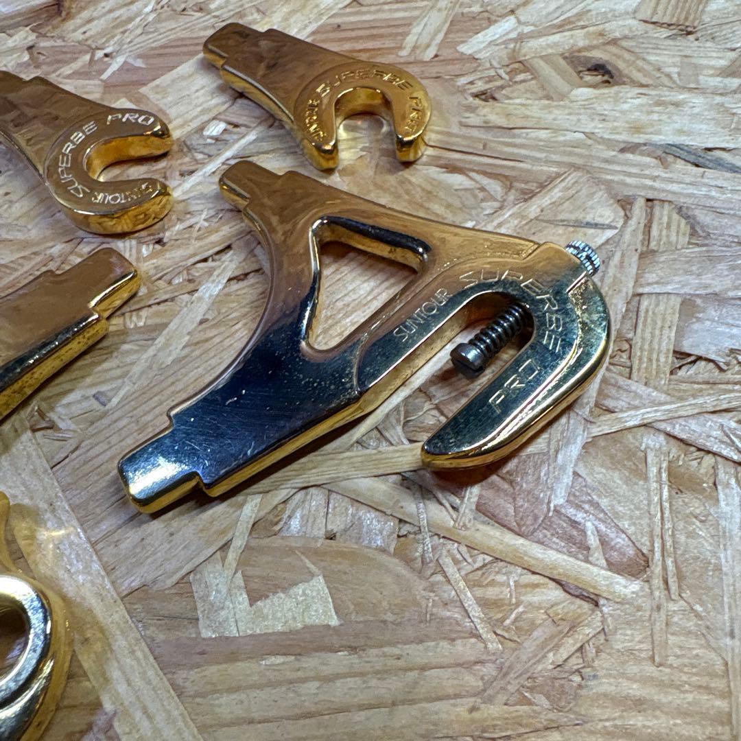 サンツアー　SUNTOUR superbe pro ゴールドエンドパーツ非売品？