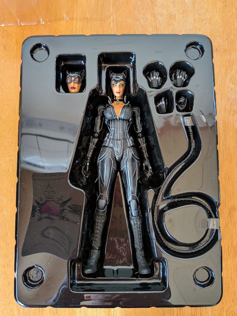 キャットウーマン プレイアーツ改 フィギュア スクウェア エニックス