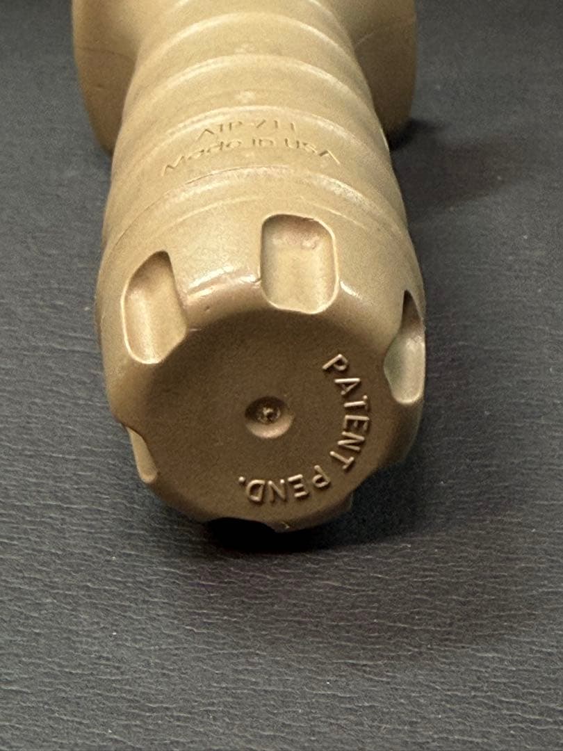 官品　タンゴダウン　実物グリップ