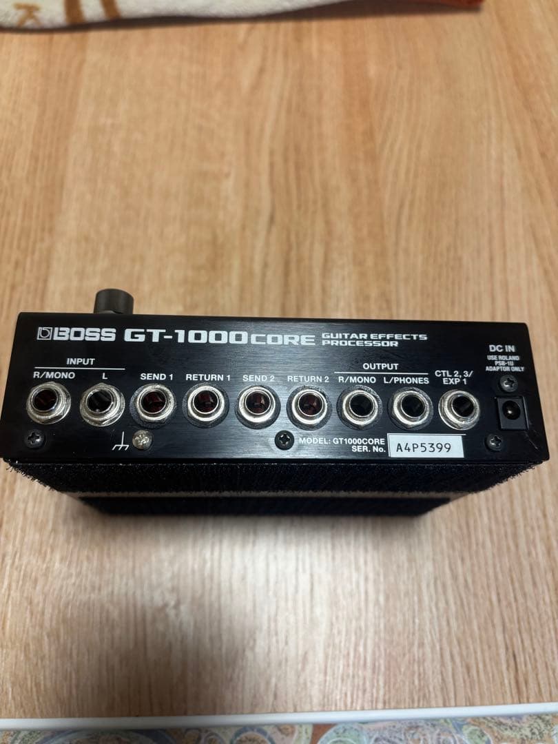 BOSS GT-1000 CORE マルチエフェクター　オヤイデDCケーブルなど