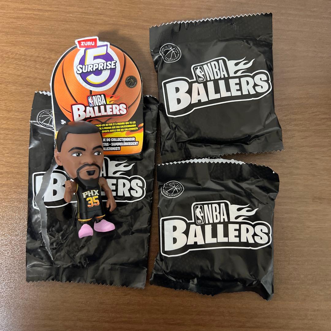 NBA Ballers サプライズフィギュア スペシャルの4点セット