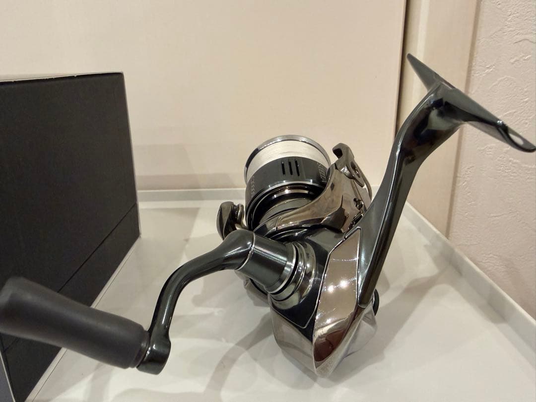 SHIMANO C2000S スピニングリール