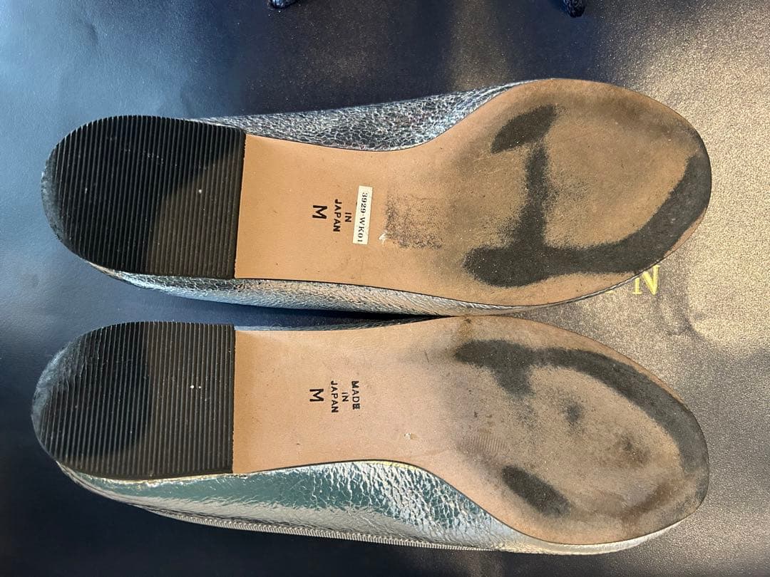 アニエスベー　シルバーフラットシューズ