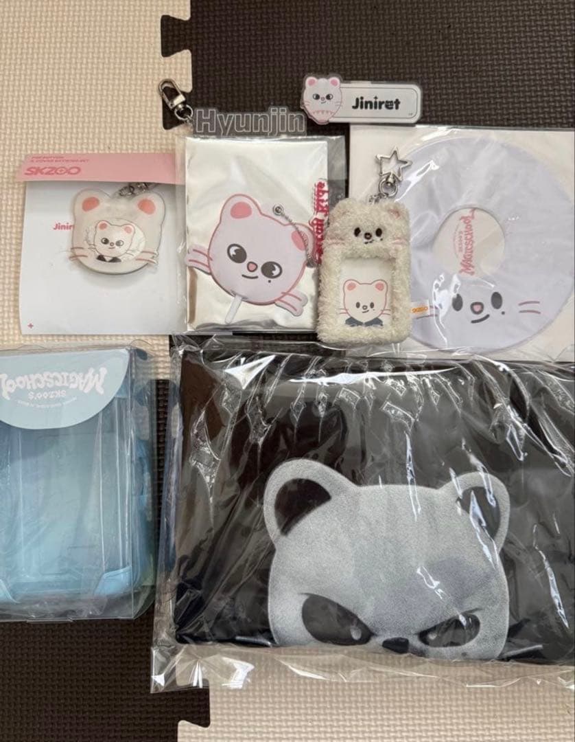 ヒョンジン　ジニレットグッズ&トレカ