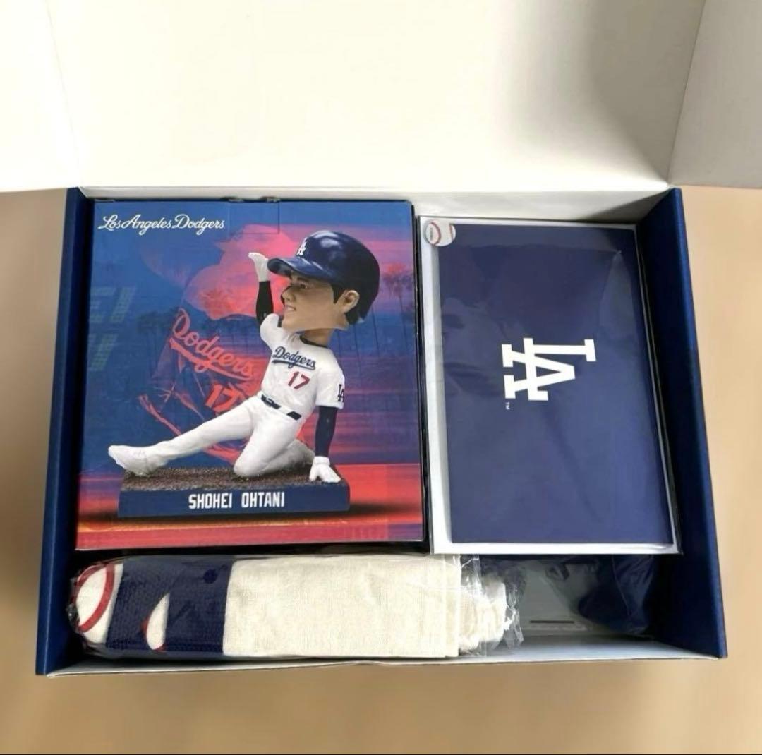 【ドジャースMVP会員】大谷ボブルヘッド＋ホームベースチケット付 7点フルセット