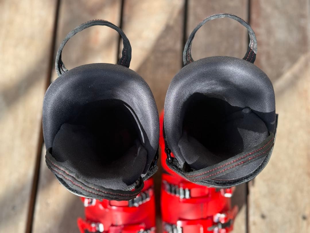 アトミック レッドスター クラブスポーツ2019 LC70 23.0-23.5