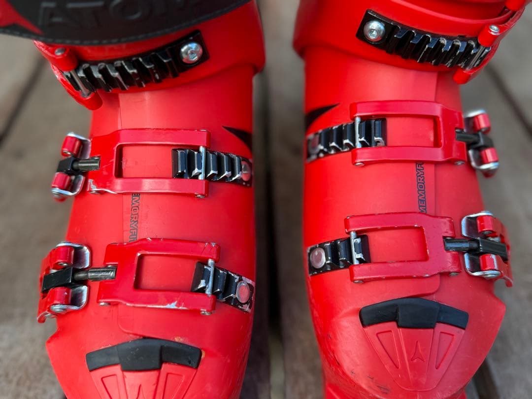 アトミック レッドスター クラブスポーツ2019 LC70 23.0-23.5