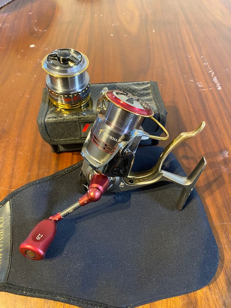 ダイワ06トーナメントＺ2500ＬＢ