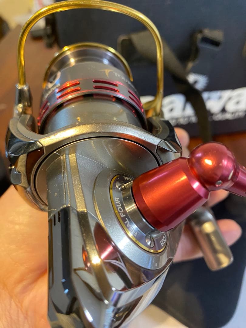 ダイワ06トーナメントＺ2500ＬＢ