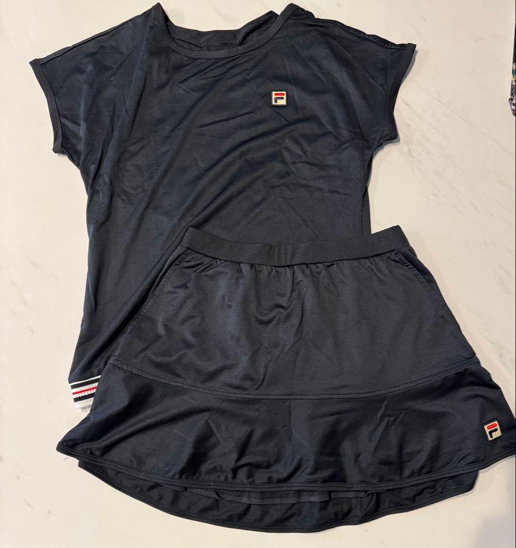 フィラ テニスウェア ブラック 上下共にLサイズ