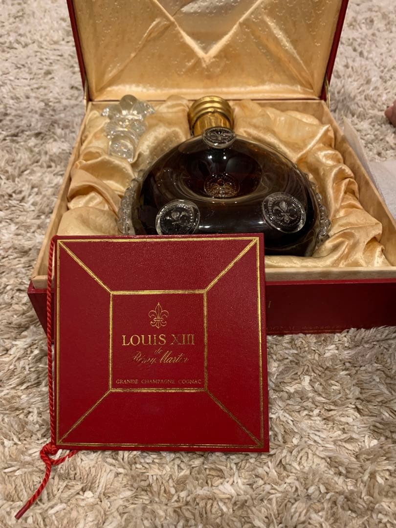 ❤️最終値下げ‼️REMY MARTIN LOUIS XIII金キャップ 四角形箱￼
