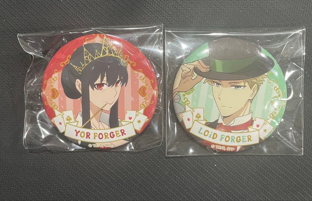 スパイファミリー　tea time アリス　ヨル　ロイド　缶バッジ