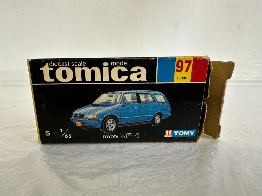 トミカ 黒箱 日本製 レトロ トヨタ ダイナ JAF レッカー トヨタ MP-1