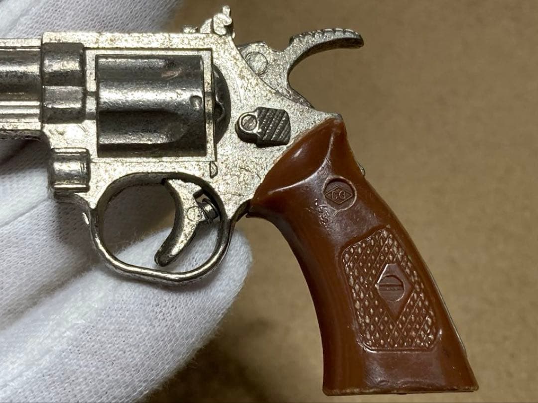 リボルバー型モデルガン (COSMOS製)