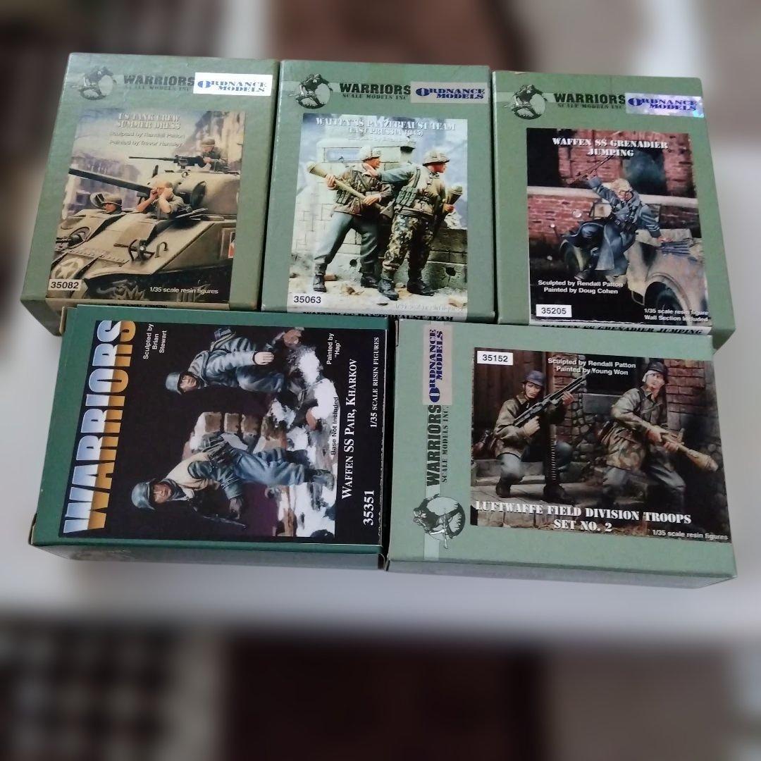 WARRIORS　レジンフィギュア18個