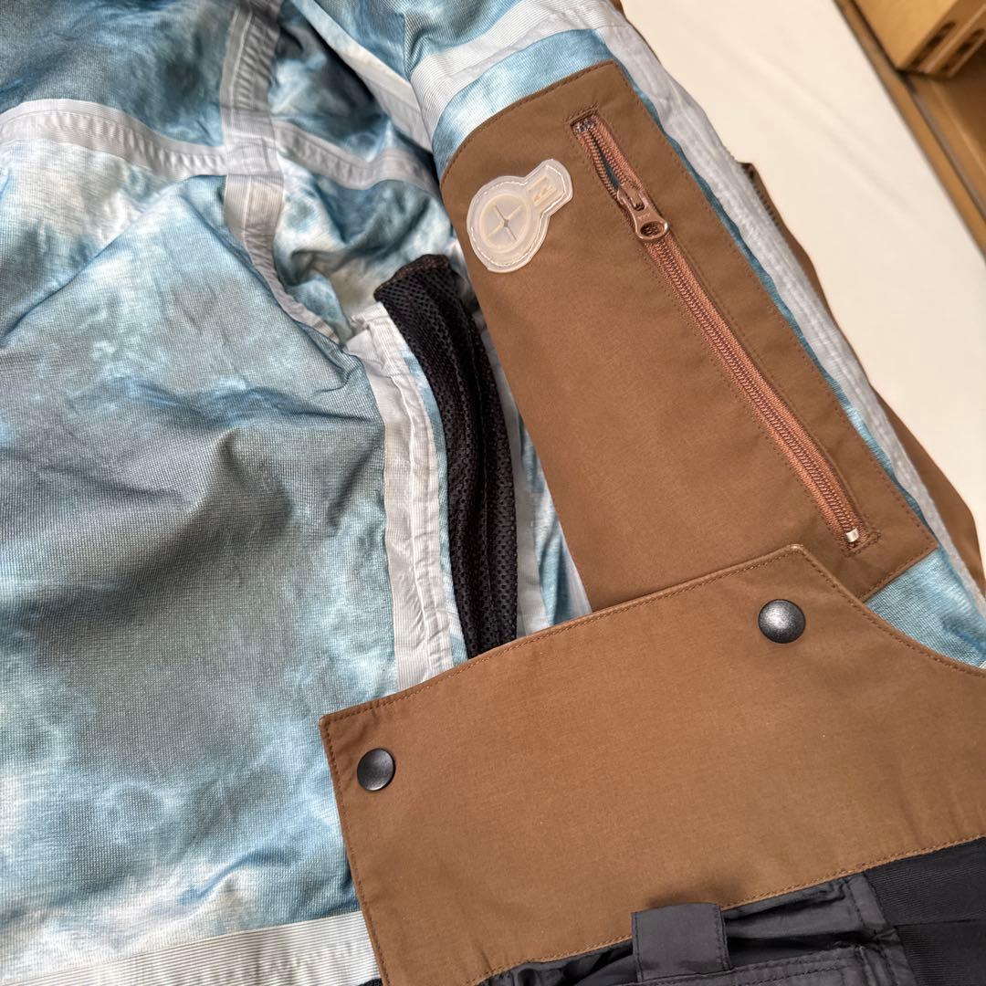 ブラウン ナイロン ジャケット ウィンタースポーツ用スノーボード　スキー　ウェア